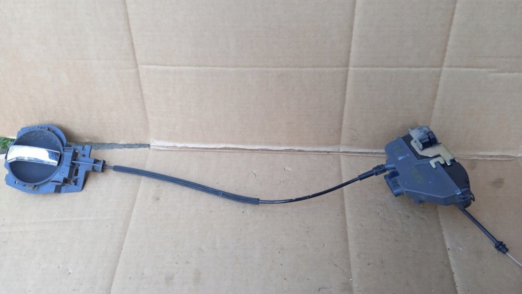 фото №1, Citroen c3 i ручка замок дверь перед левый 5pin