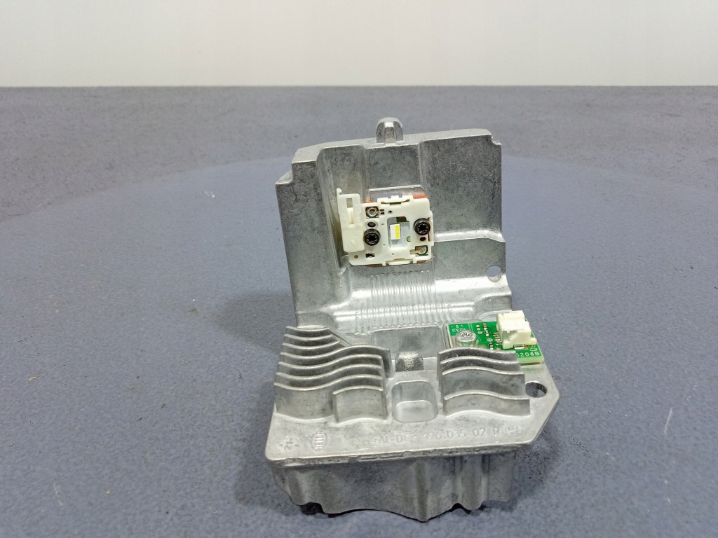 фото №2, Scania r s ntg 2016 модуль led jeż фара правого 196.035-04r