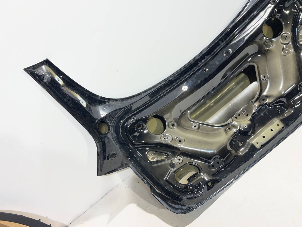 Крышка багажника крышка багажника tesla 3 17-23 с Разборки