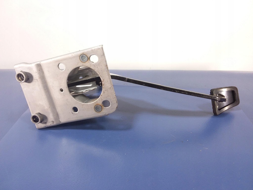 фото №5, Mitsubishi asx педаль тормоза механическая коробка передач