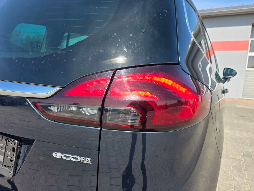 фото №1, Opel zafira c лампа задняя правая led кузовная + w крышка комплект