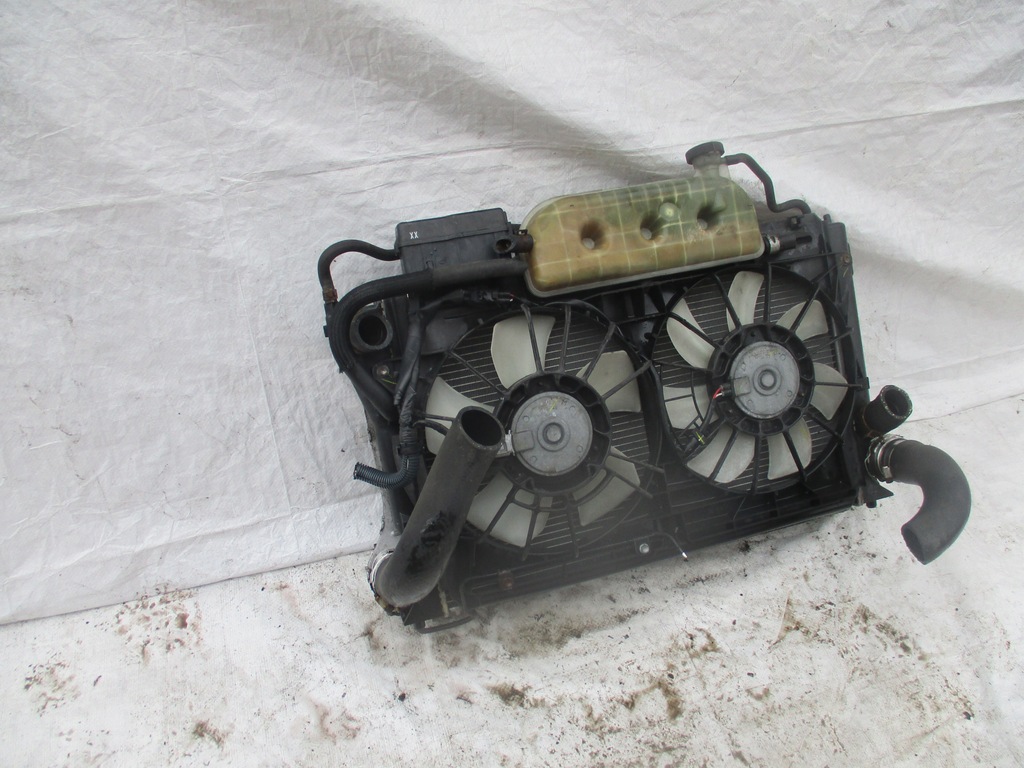 фото №8, Радиатор toyota corolla verso 2.2 дизель