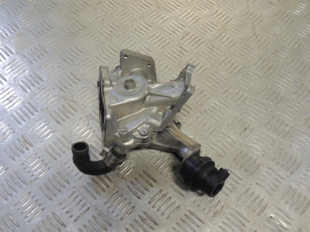 Купити Mercedes 2.2cdi клапан egr a65111420467