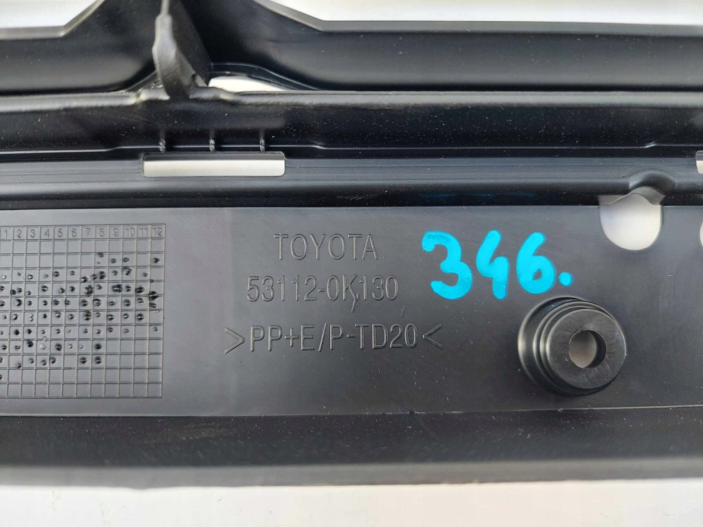 фото №7, Toyota land cruiser 15- решётка решётка радиатора средняя