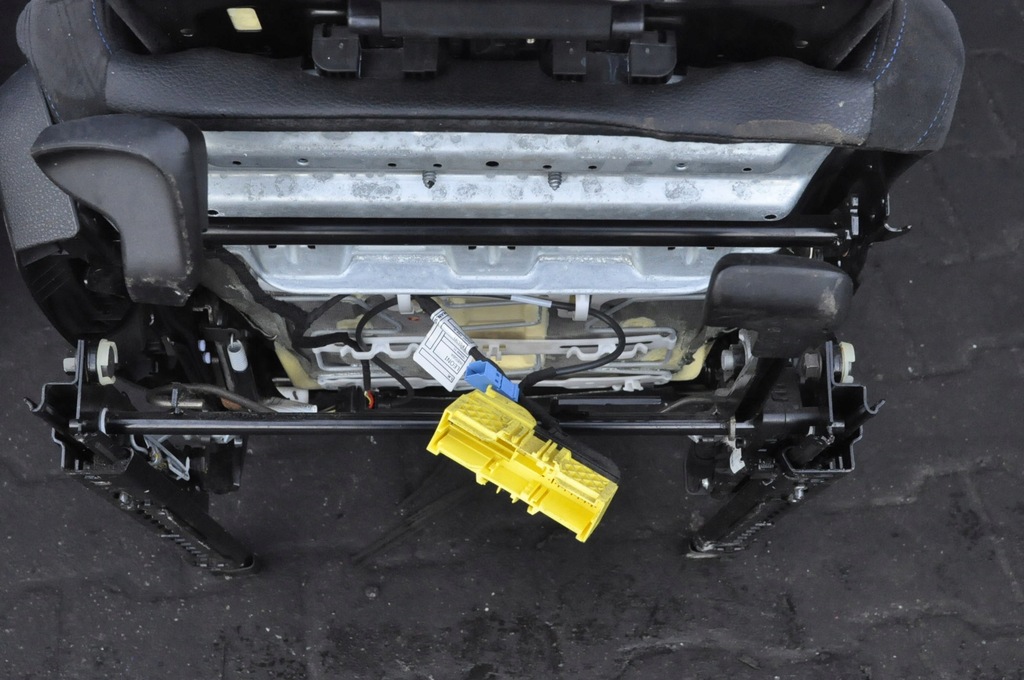 фото №13, Bmw f21 переходник салона сиденья заднее сиденье uk