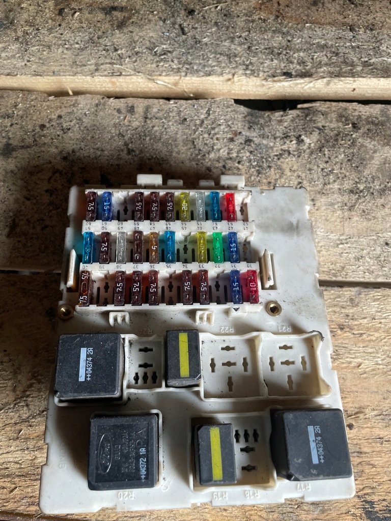 фото №1, Модуль, коробка предохранителей ford оригинальный номер 518774104