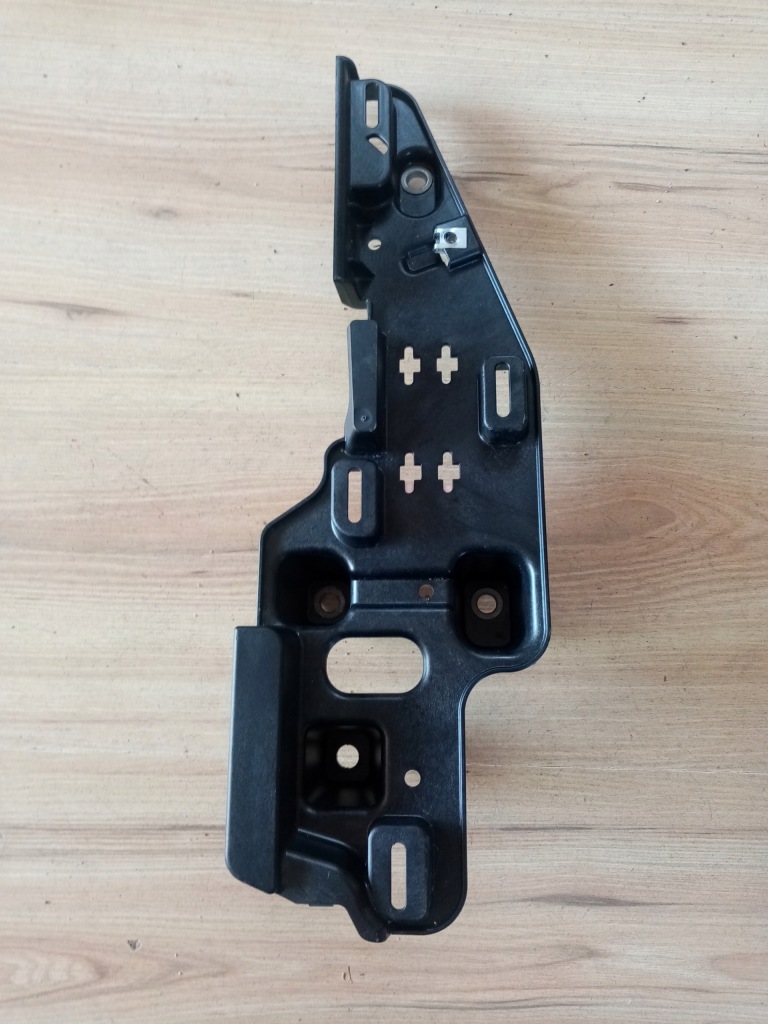 фото №1, Porsche panamera 971 кронштейн шторка багажник. 1141