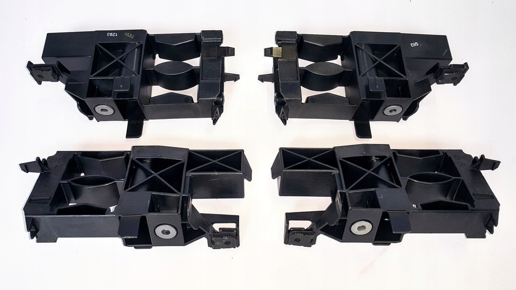 фото №10, Правый кронштейн направляющая кронштейн поперечина передний vw arteon 3g8805822