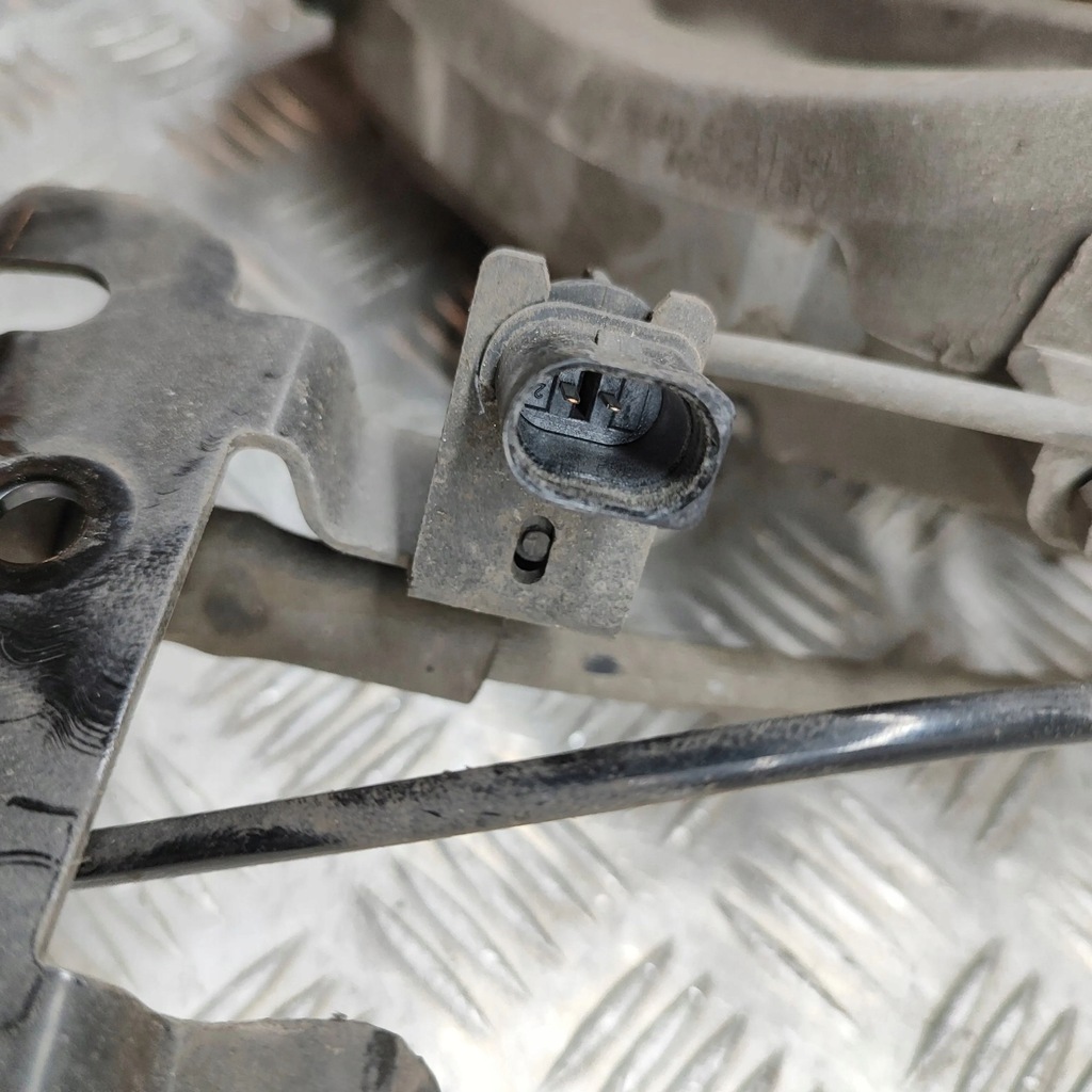 фото №6, Audi e-tron 2020 права сторона супорт гальмівний передній