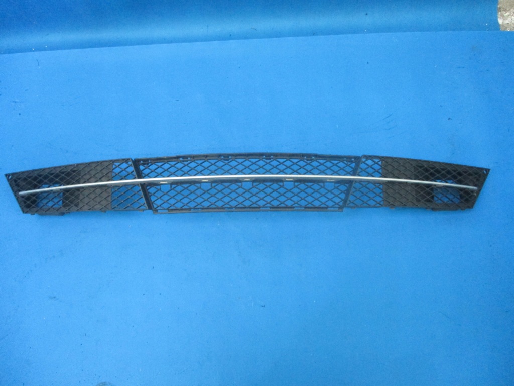 фото №1, Решётка бампера перед bmw e61 lci