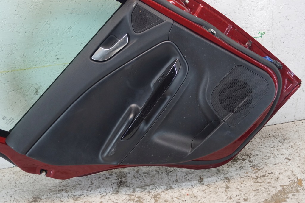 Дверь левый задний  alfa romeo giulietta Недорого