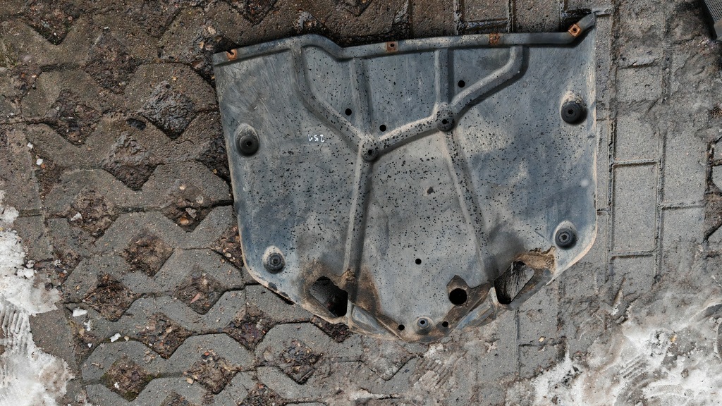 фото №1, Захист підвіска колеса запасного mercedes r klasa w251 a2516190538