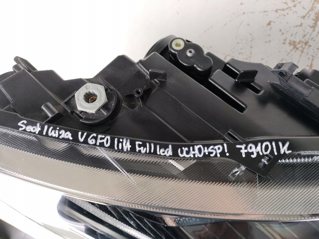 фото №11, Лампа права фара seat ibiza v 6f 6f0 arona 6f9 full led lift