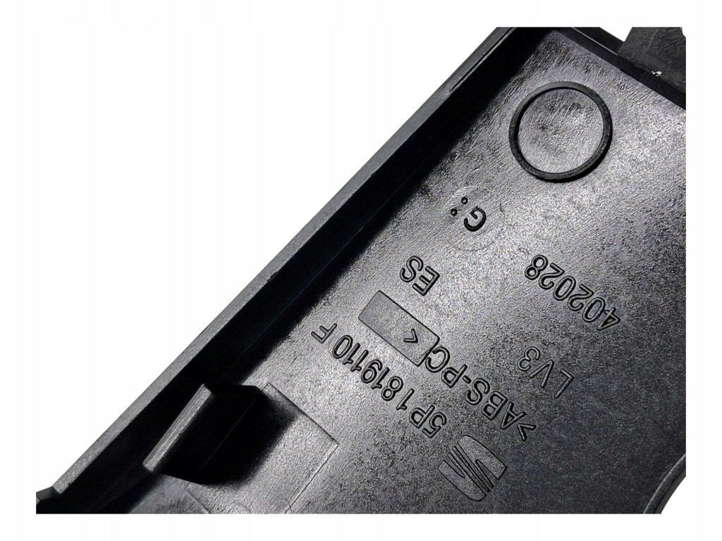 фото №10, Решётка обдув воздуха перед средняя рамка консоли seat altea 5p1819110f