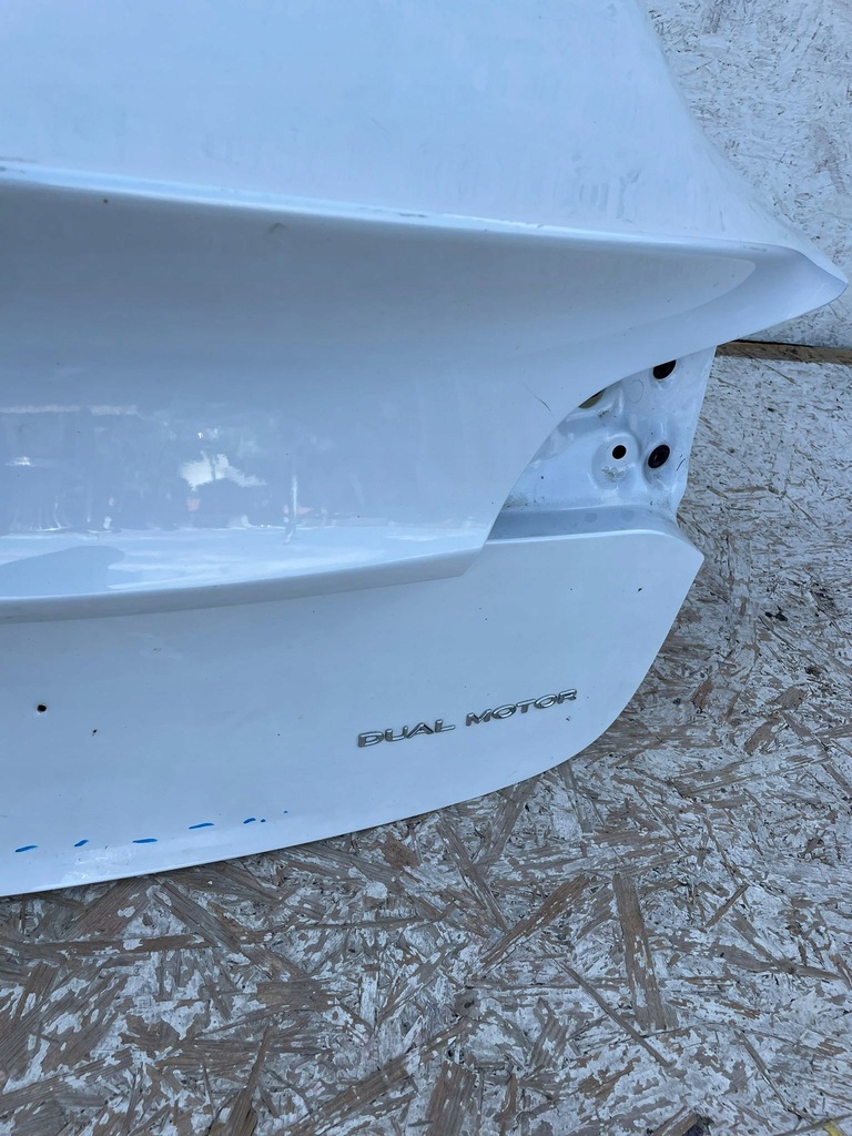 фото №9, Крышка багажника tesla 3