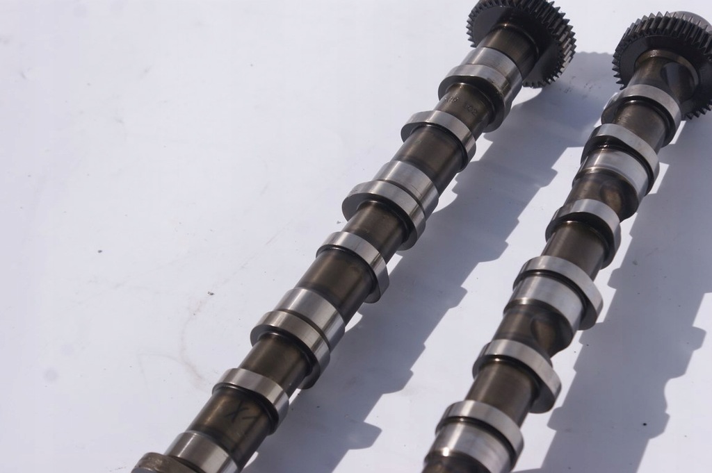 фото №5, Audi a8 d3 4.0 tdi вал грм левый 057109102ar