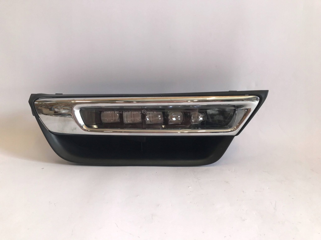 фото №1, Honda crv cr-v 5 18-22 протитуманна фара led drl правий + решітка