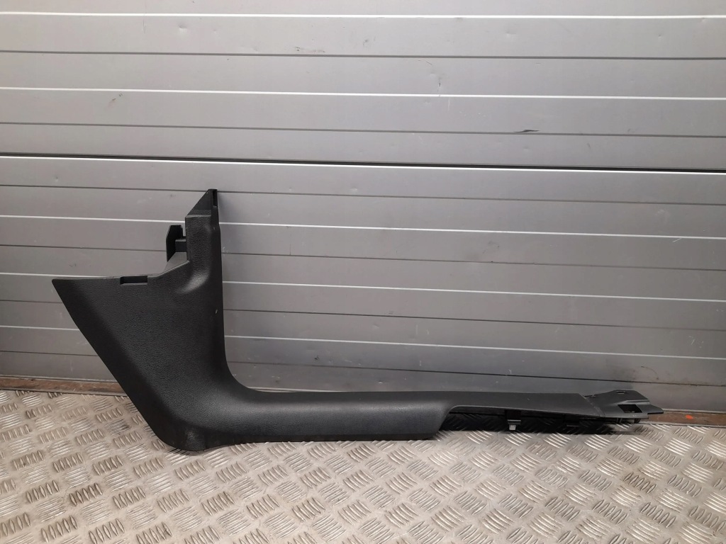 фото №1, Audi q3 f3 83b867272 перед сторона правая пороги