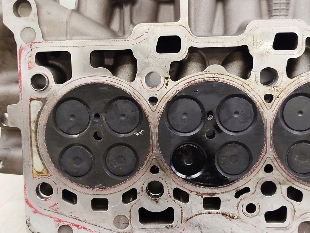 Головка двигателя bmw 211752101 85802630401 2.0 16v b47c20b Цена