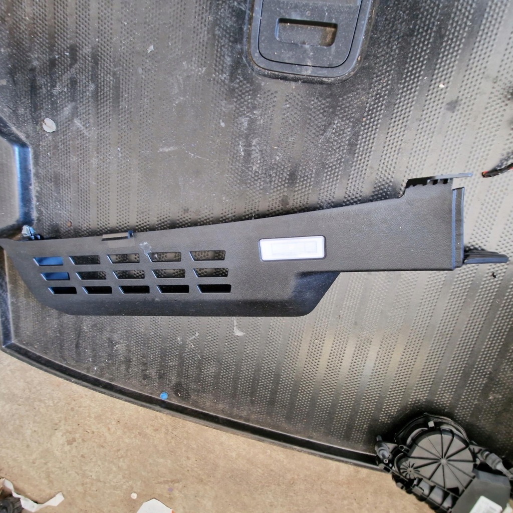 фото №1, Защита багажника левая x4 g02 7427585