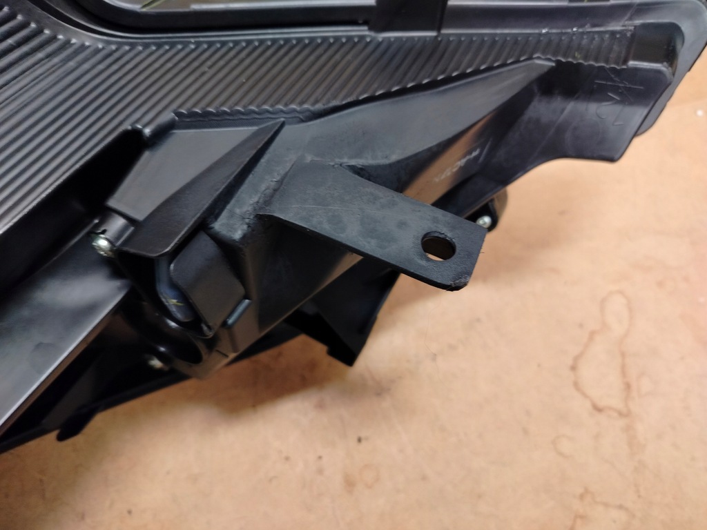 фото №11, Mitsubishi space star ii обычная лампа правая левая