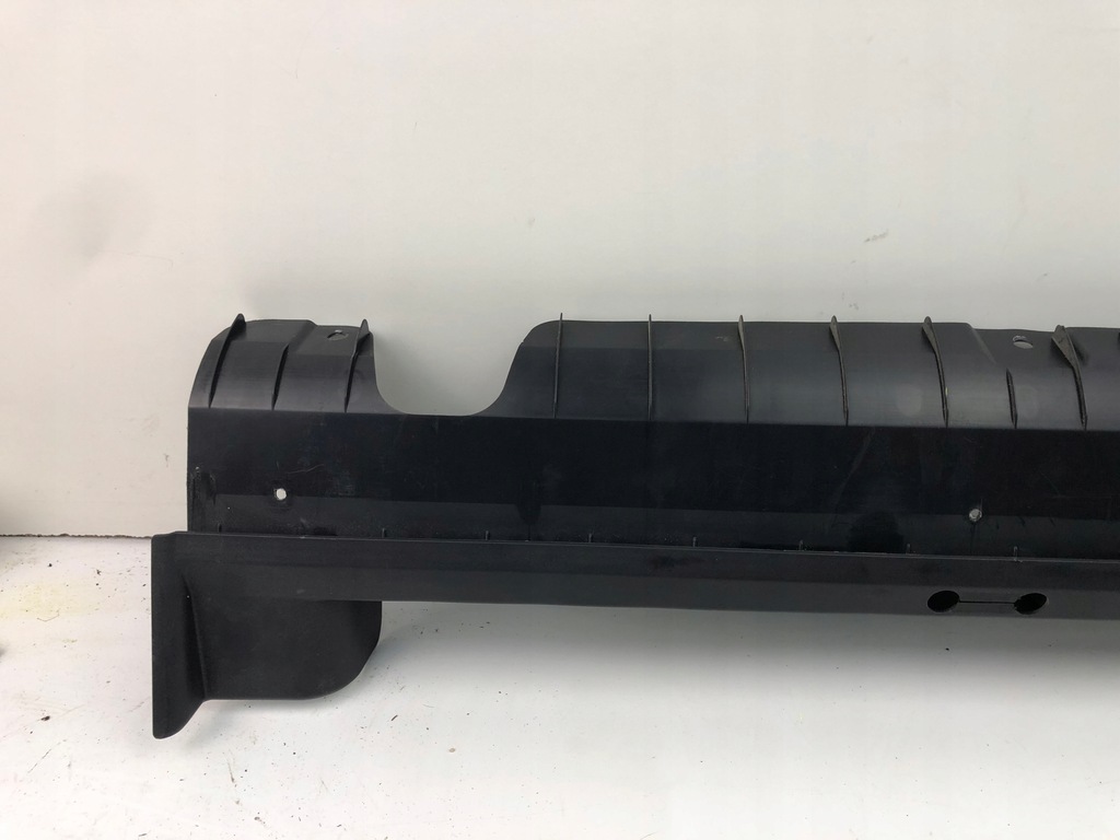 фото №9, Toyota avensis t27 кронштейн задний полка шторка 64271-05040