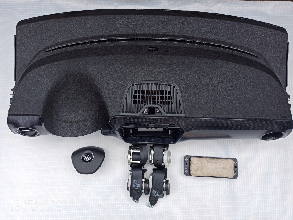 фото №1, Консоль панель приладів панель приладів skoda citigo 2 подушка безпеки 2 ремені