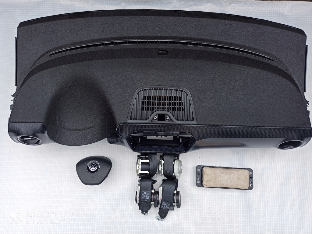 фото №1, Консоль панель приладів панель приладів vw up 2 подушка безпеки 2 ремені