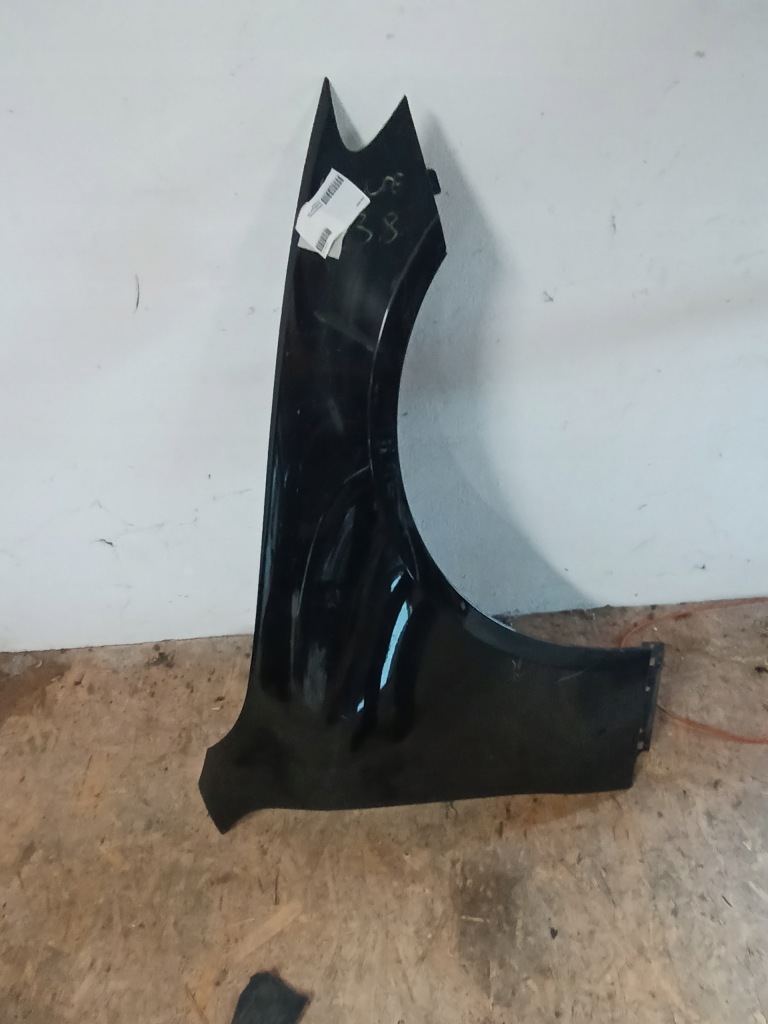 Купить Mercedes 238 e купе крыло