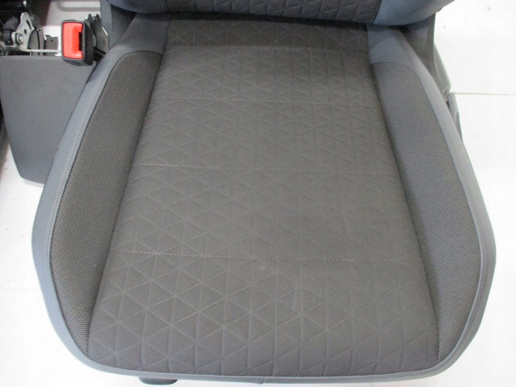 фото №11, Сиденья обивка pół кожа vw t-cross 2gm