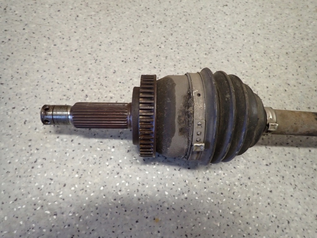 фото №2, Kia sportage ii 06- crdi 4x4 привідний вал передня ліва