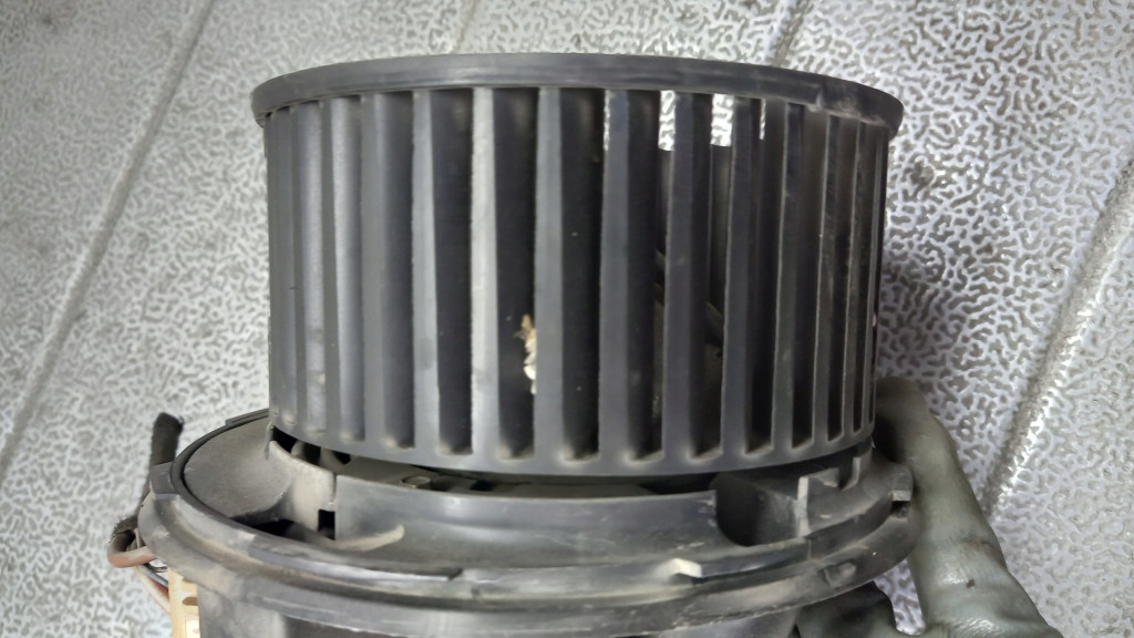 фото №5, Вентилятор отопителя audi a3 8p 1.9tdi 04r f983228m