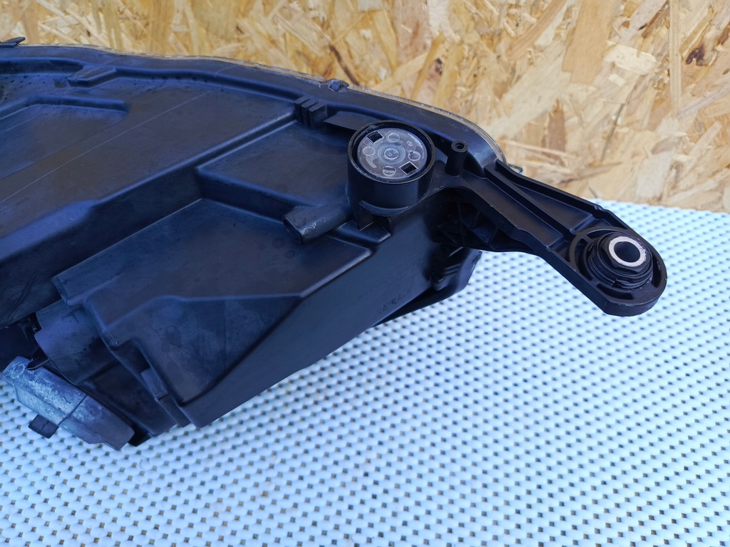 фото №7, Лампа перед права skoda rapid bi-xenon 5jb941016a