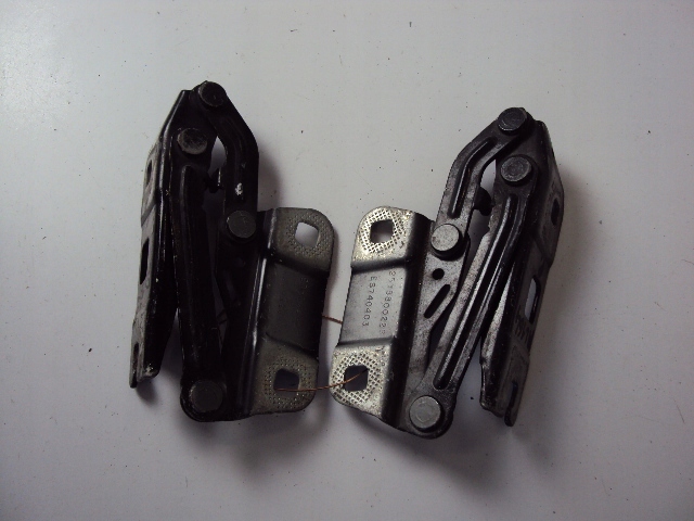 фото №2, Петли капот mercedes r-klasa w251 ml w164