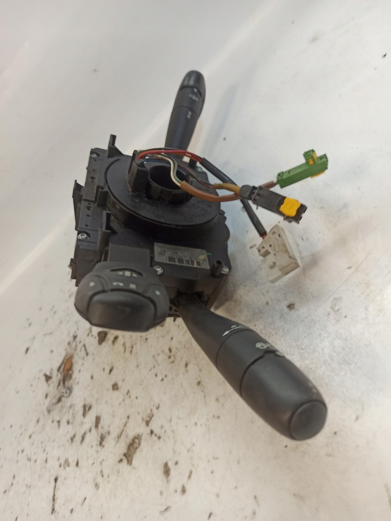 фото №12, Peugeot 207 sw переключатель комбинированный 96630732xt com2005