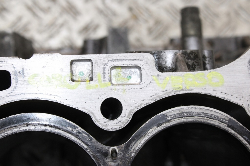 фото №9, Toyota corolla verso ii 2.2 d блок двигателя 2ad-ftv