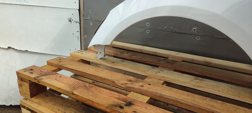 Крыло  левое  стальной tesla model 3 3 07.17-12.23 r дорестайлинг  лак ppsw Доставка