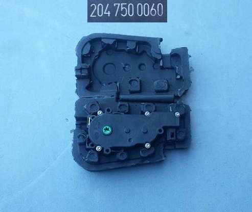 Купить Доводчик крышки багажника mercedes 2047500060