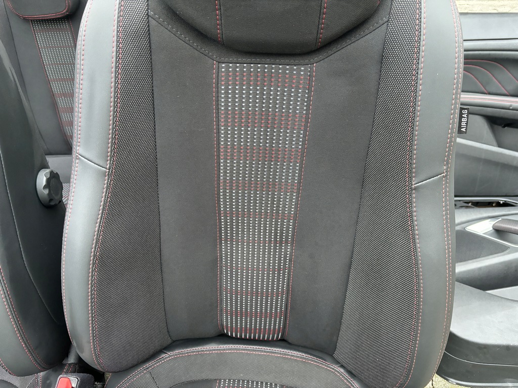 фото №12, Peugeot 308 t9 gt line hb сиденья заднее сиденье обшивки