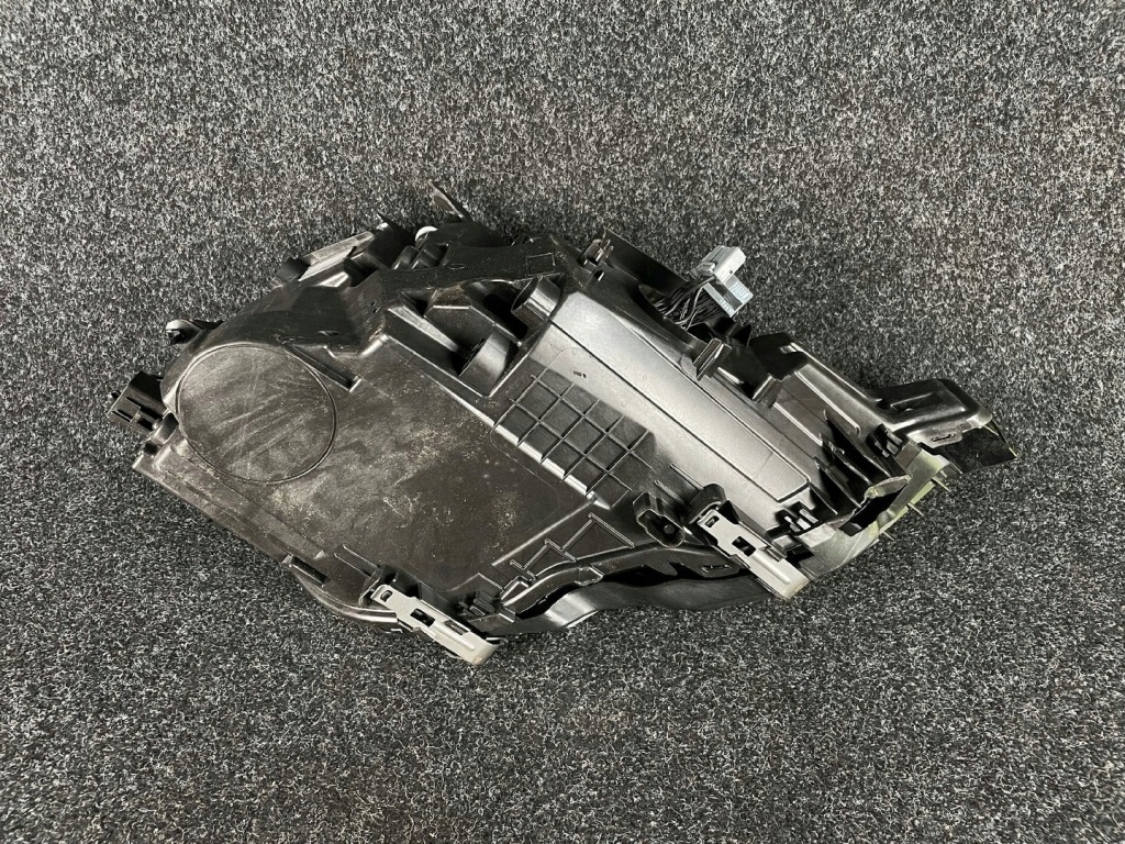 фото №11, Volvo s60 iii v60 ii лампа led левая перед 32314165