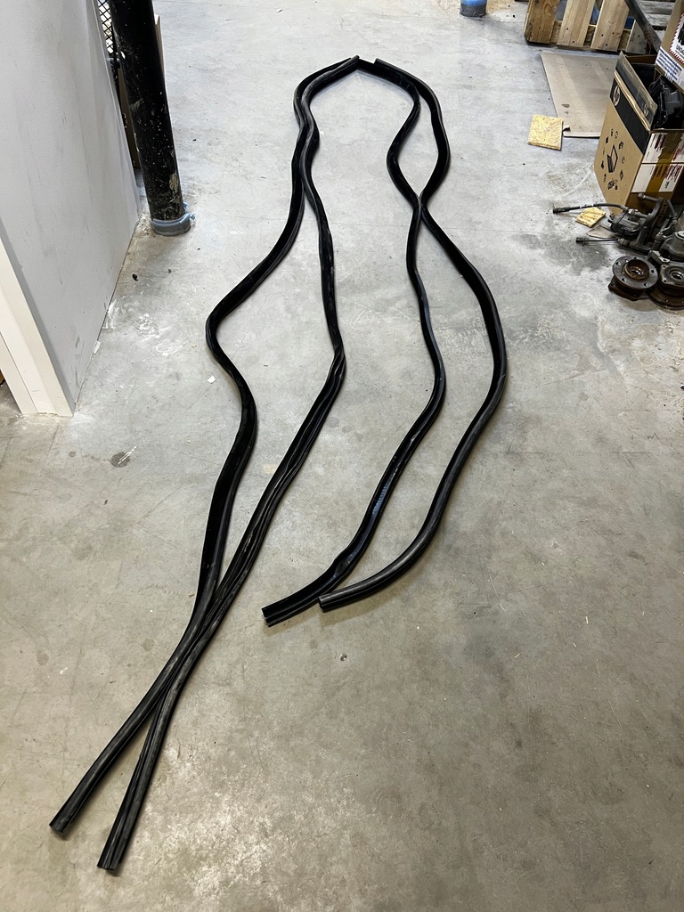 фото №6, Прокладка кузовная дверь jaguar xj x351 короткий