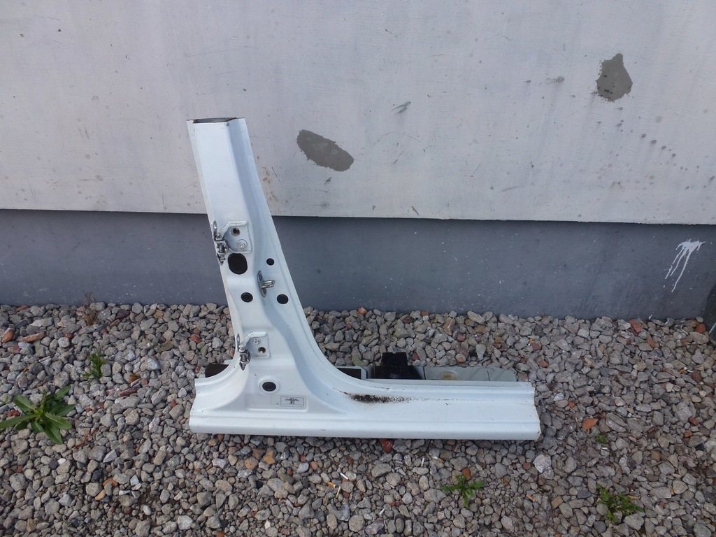 фото №1, Порог блок двигателя средний правый dacia logan ii 17r