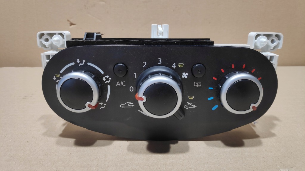 фото №1, Панель кондиционера обдув кнопки renault twingo iii 01363600