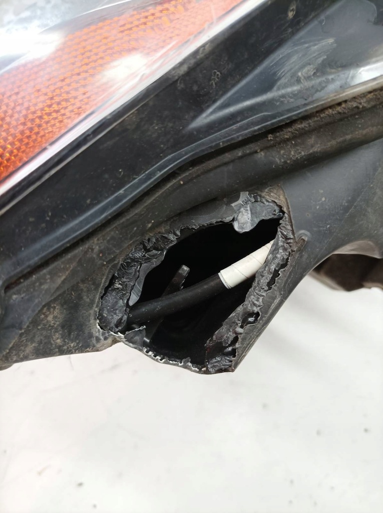 фото №9, Лампа перед правая usa full led plug-in toyota prius iv 2015-