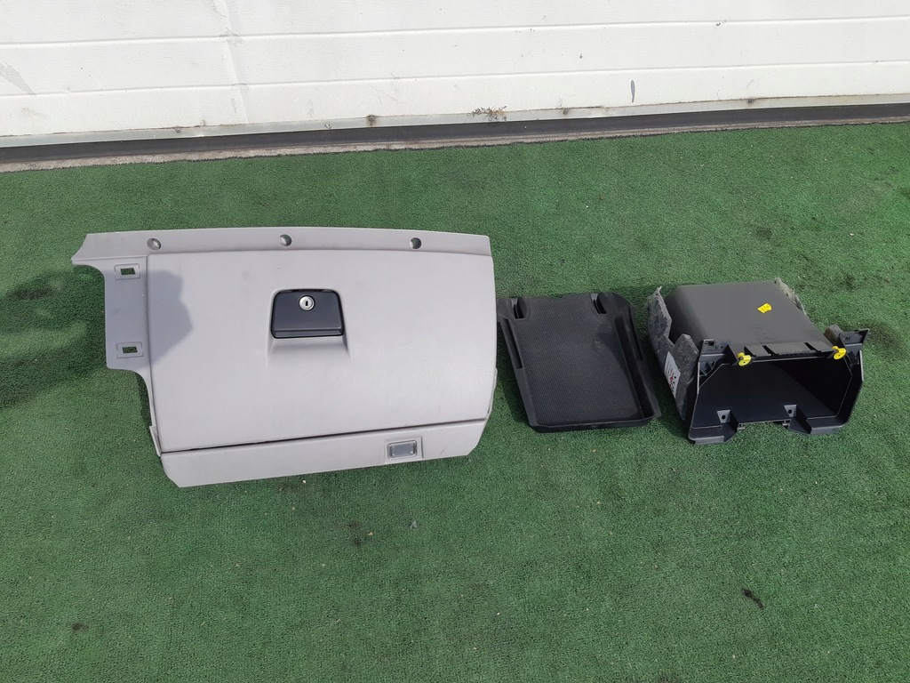 фото №10, Бардачок пассажира volvo v50 s40 ii c30 europa