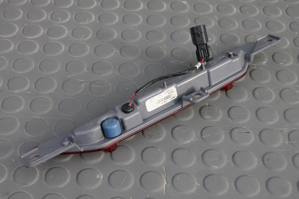 фото №6, Лампа стоп третий свет стоп-сигнал chrysler pacifica 16-20