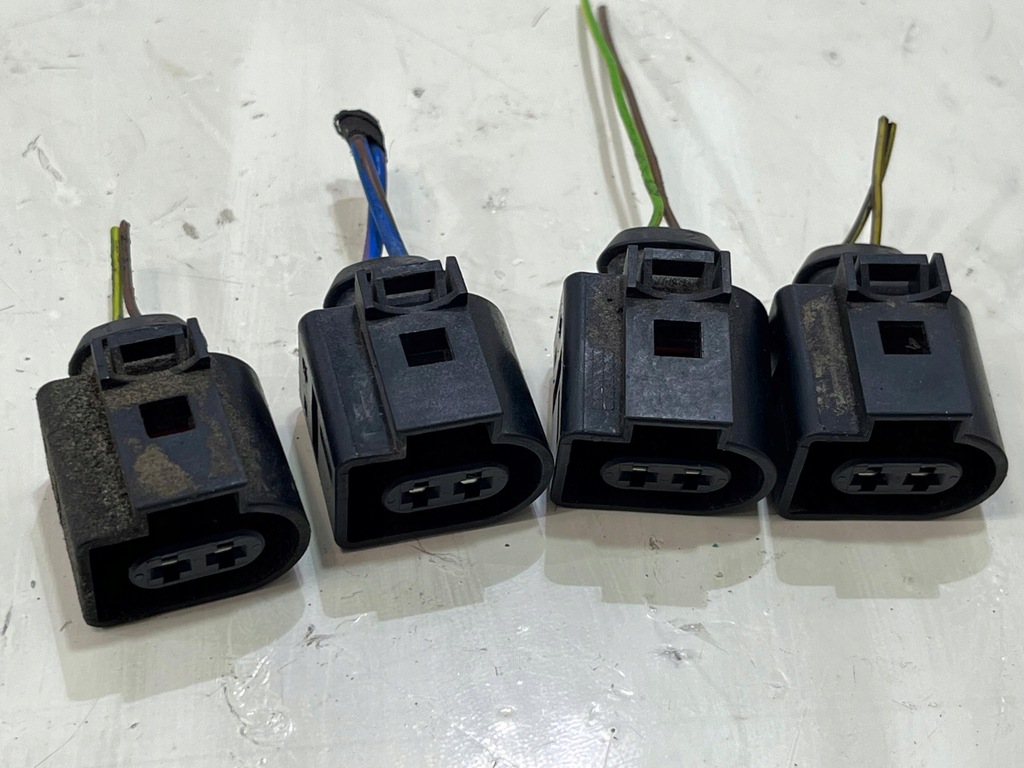 фото №1, Штекер колодка audi a3 8v 8p0973722