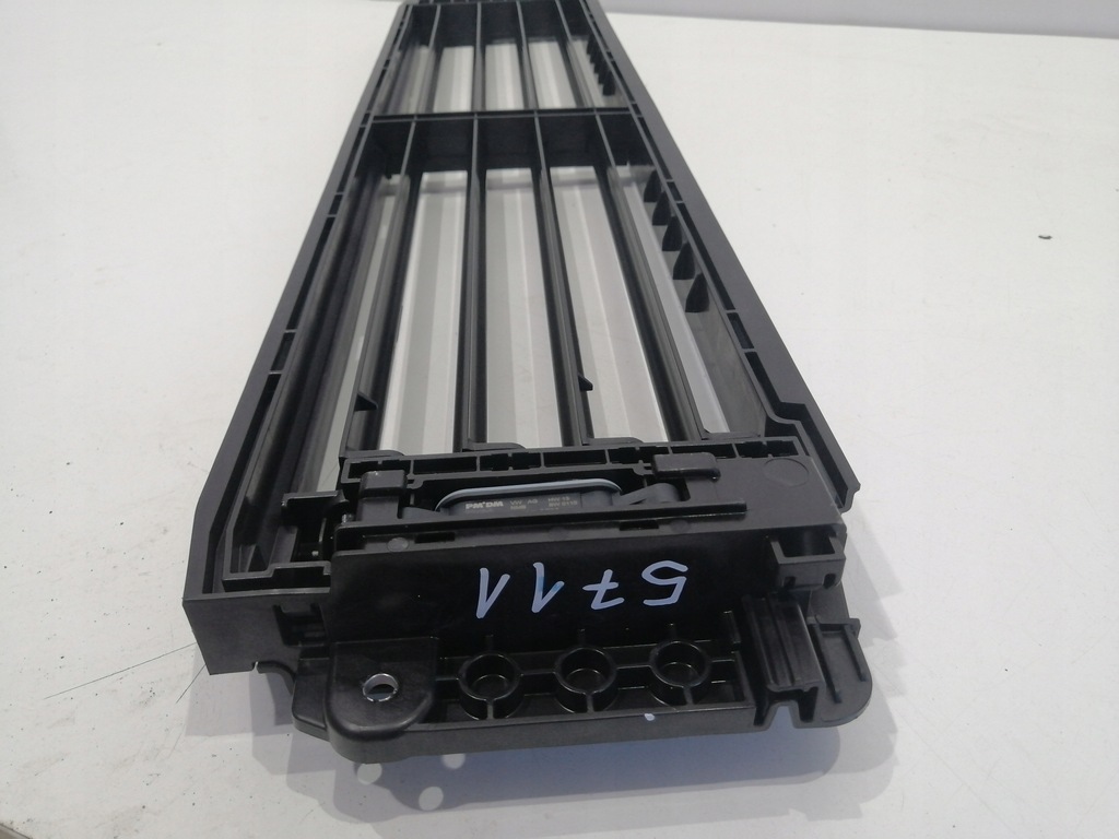 фото №9, Шторка жалюзі повітря vw skoda 2q0122323a