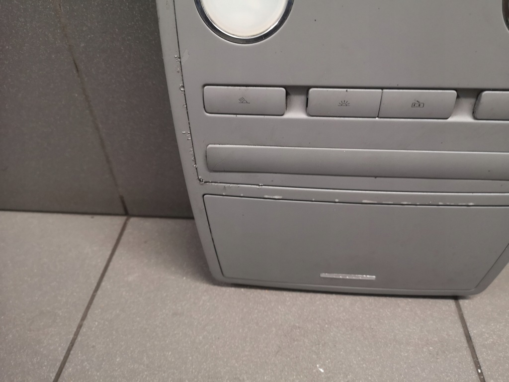 фото №5, Лампа потолочный vw phaeton 3d0907135b