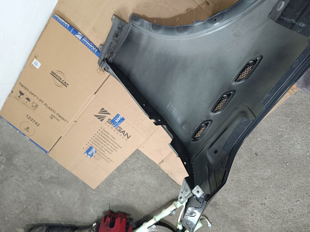 фото №7, Крила перед правий levante